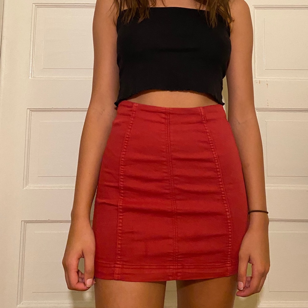 CRIMSON RED FREE PEOPLE MINI SKIRT
